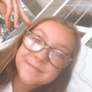 Meet your Posher, Mallory